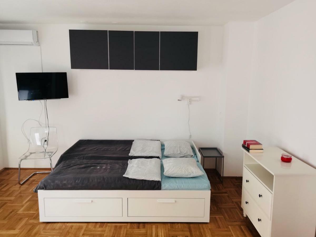 West Vibes Apartment 萨格勒布 外观 照片